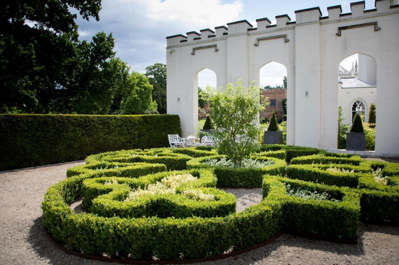 The North Wing - Combermere Abbey วิตเชิร์ช ภายนอก รูปภาพ