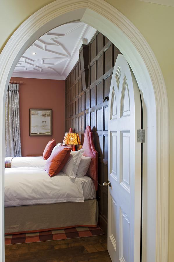 The North Wing - Combermere Abbey วิตเชิร์ช ภายนอก รูปภาพ